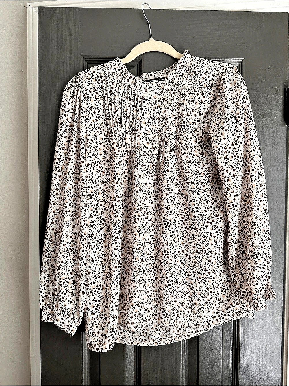 Adrianna Papell Floral Pleated Blouse White & Brown Size Small